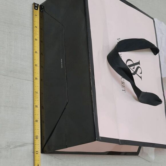 💗 VICTORIA'S SECRET Empty Paper Pink Shopping Gift Bag Cloth Handles w/Tissues - Picture 8 of 9